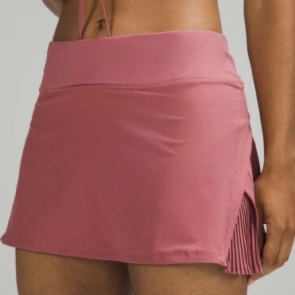 Lululemon NWOT Play off the Pleats Skirt RETIRED COLOR size 4 - Picture 4 of 14